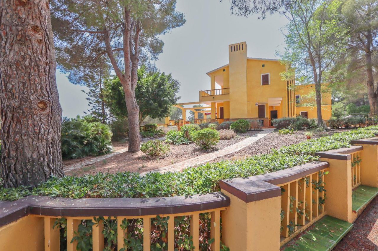 Villa Golf Sitges Vilanova i la Geltrú Exteriör bild