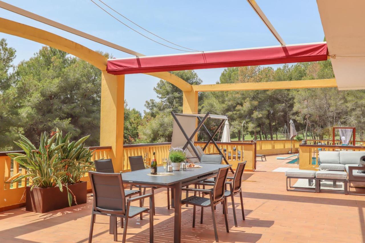 Villa Golf Sitges Vilanova i la Geltrú Exteriör bild