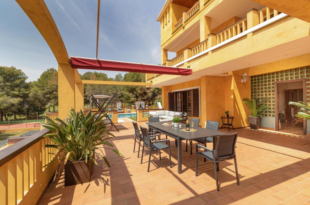 Villa Golf Sitges Vilanova i la Geltrú Exteriör bild